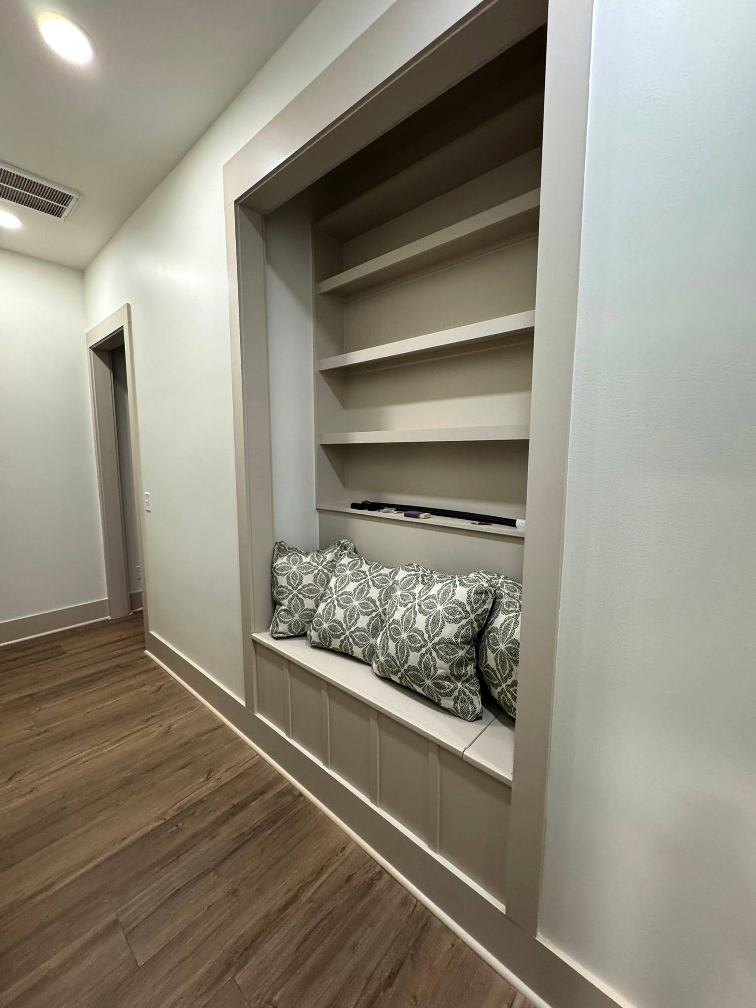 Modern Farmhouse Plan 041-00216 hallway nook interior detail